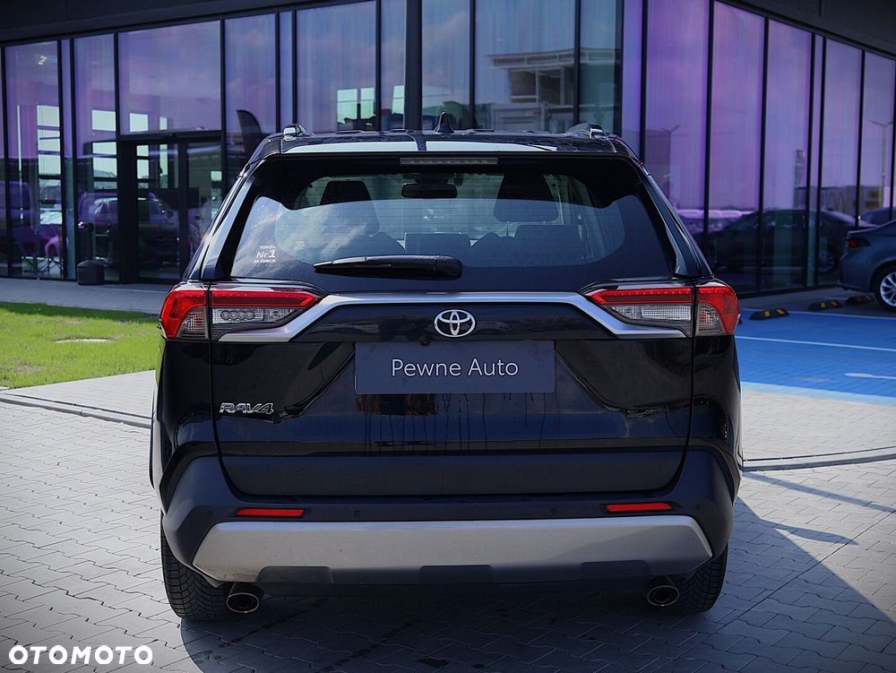 Toyota RAV4 - 6
