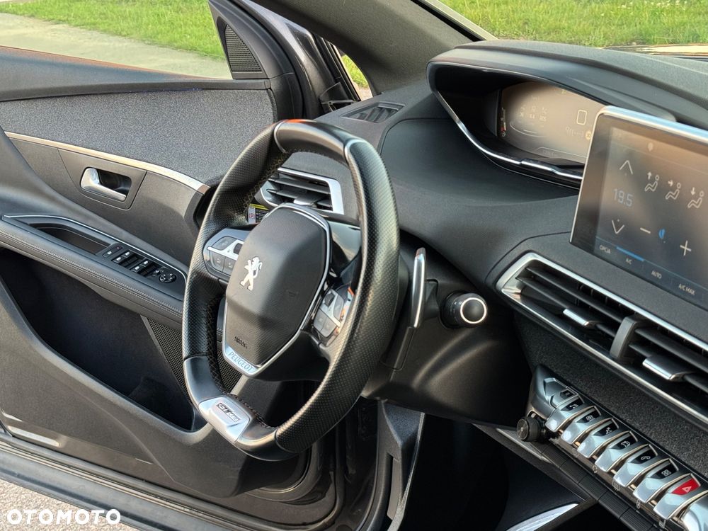 Peugeot 3008 BlueHDi 130 Stop & Start EAT8 GT Pack - 26