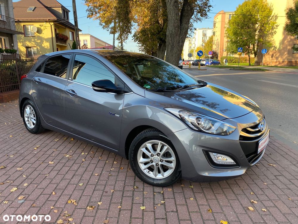 Hyundai i30 blue 1.6 GDI Trend - 23