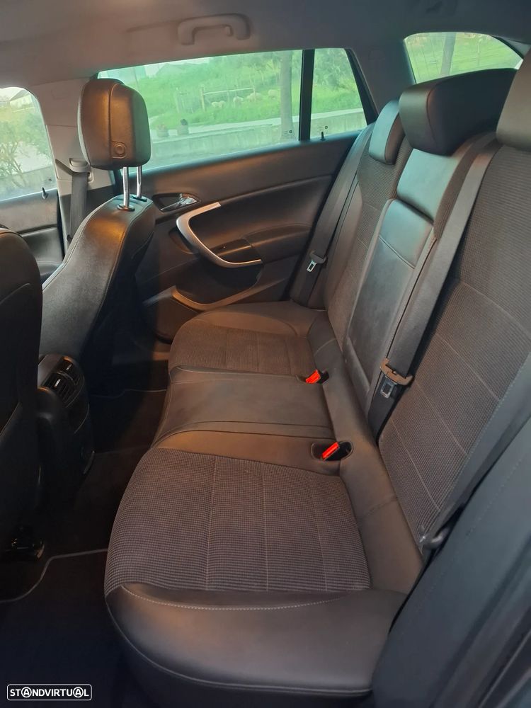 Opel Insignia Sports Tourer 2.0 CDTi Executive ecoFLEX - 10