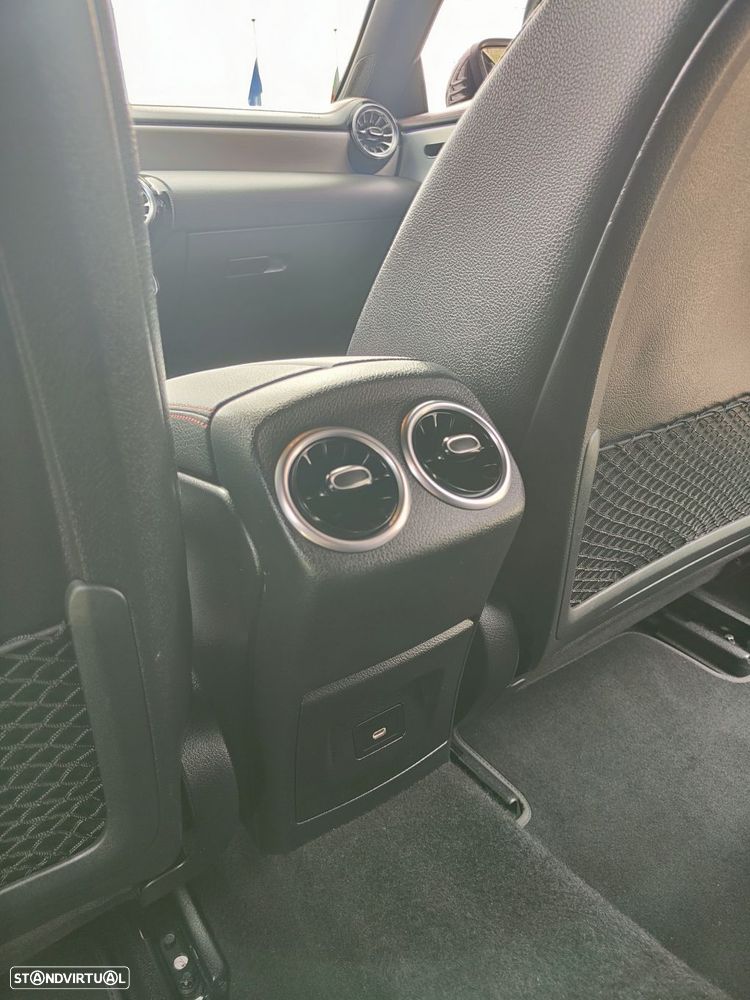 Mercedes-Benz CLA 180 d Shooting Brake AMG Line Aut. - 30