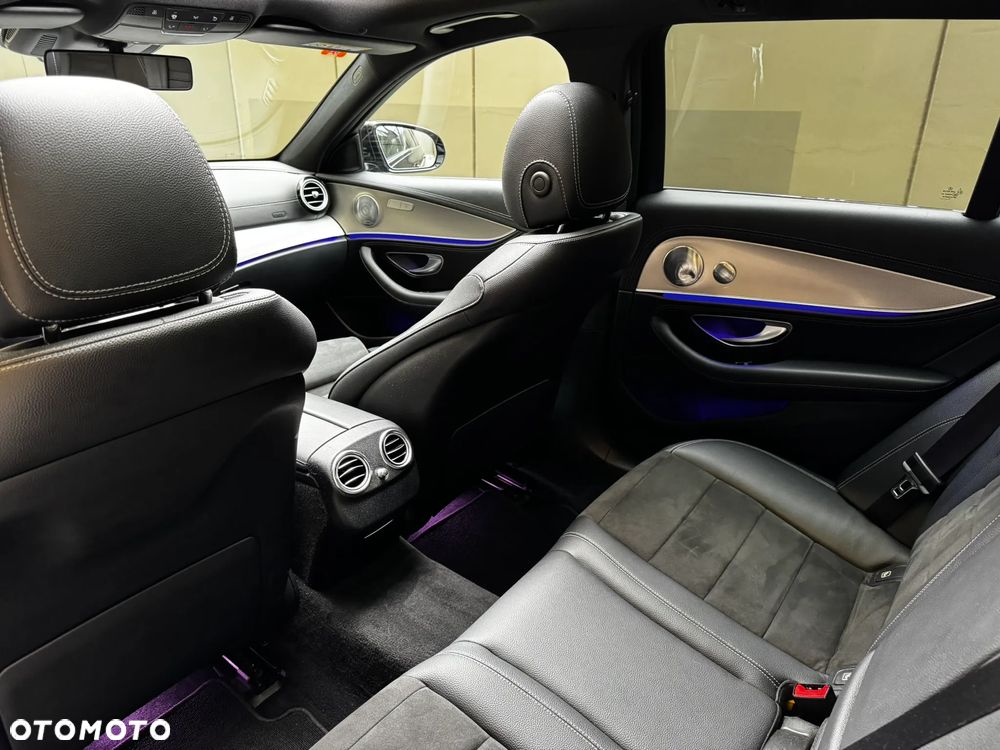 Mercedes-Benz Klasa E 220 d T 9G-TRONIC AMG Line - 15