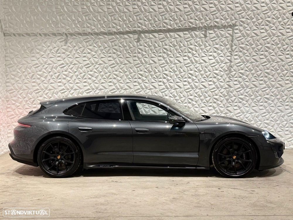 Porsche Taycan - 5