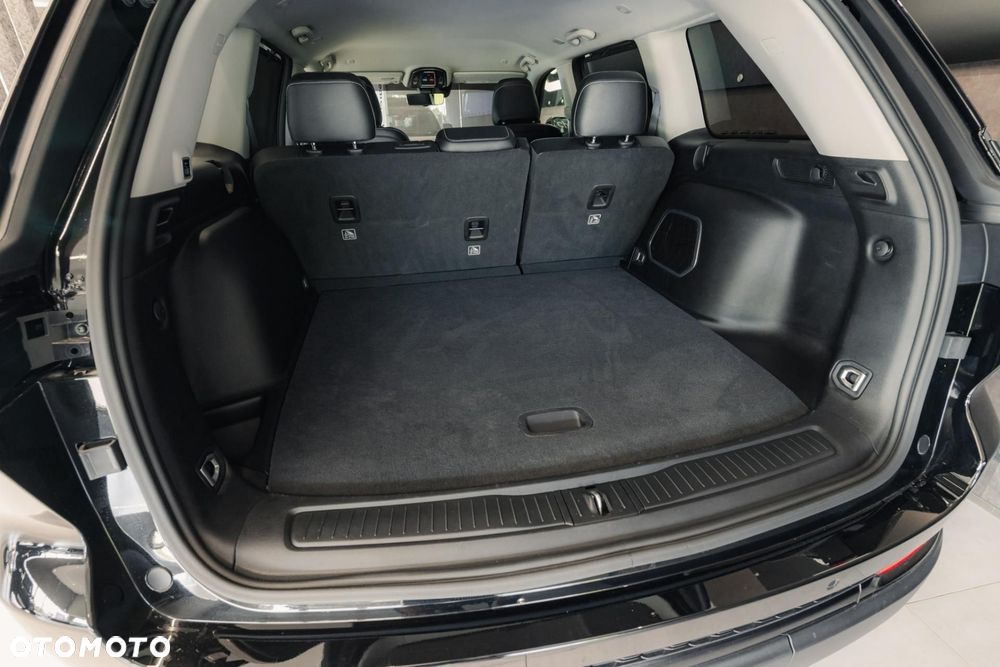Jeep Grand Cherokee - 40