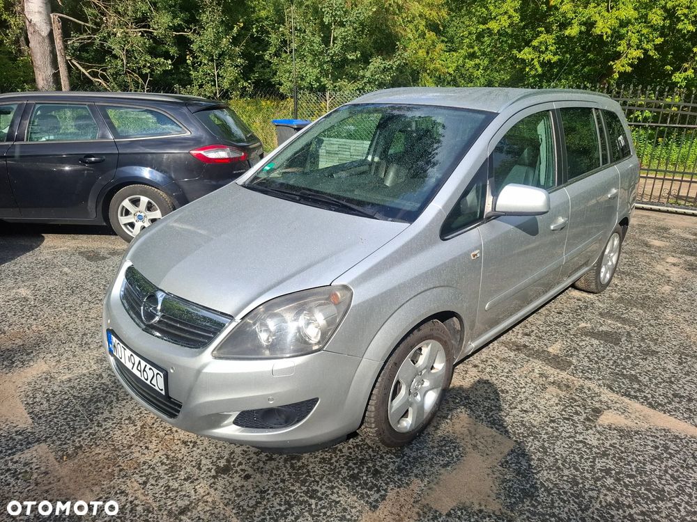 Opel Zafira 1.9 CDTI Cosmo - 1