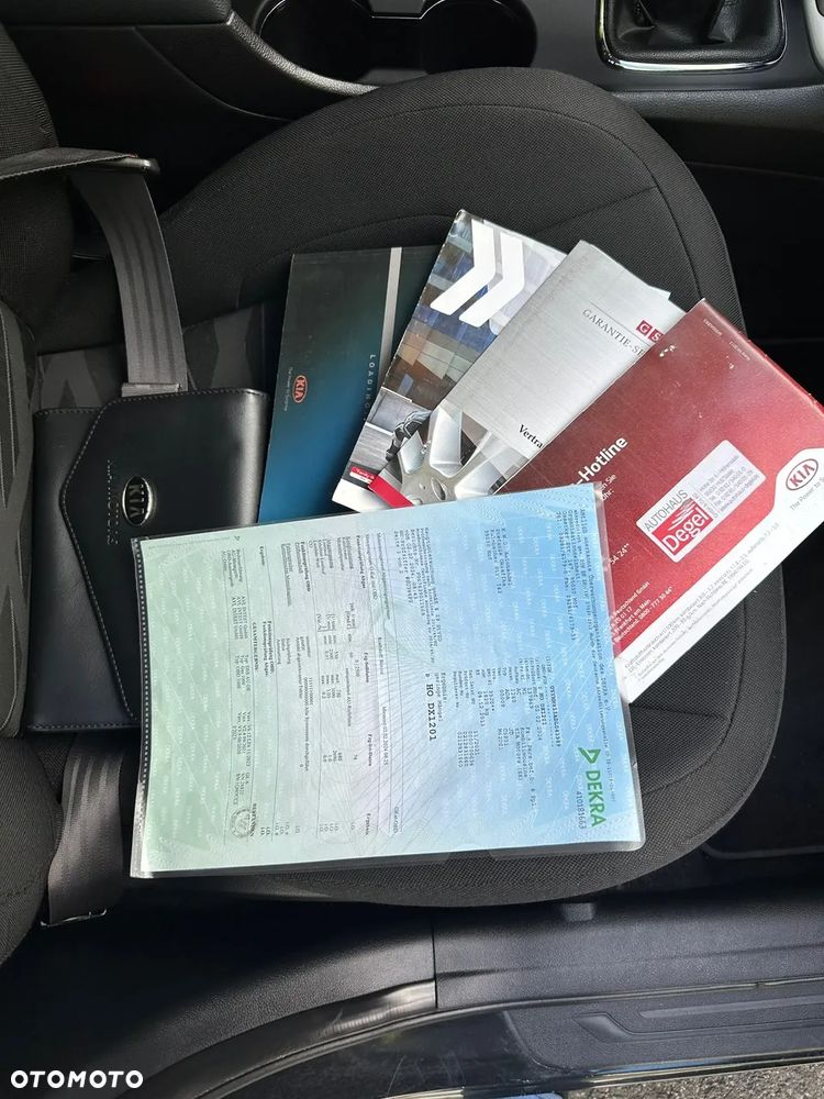 Kia Ceed 1.6 GDI Dream Team Edition - 19