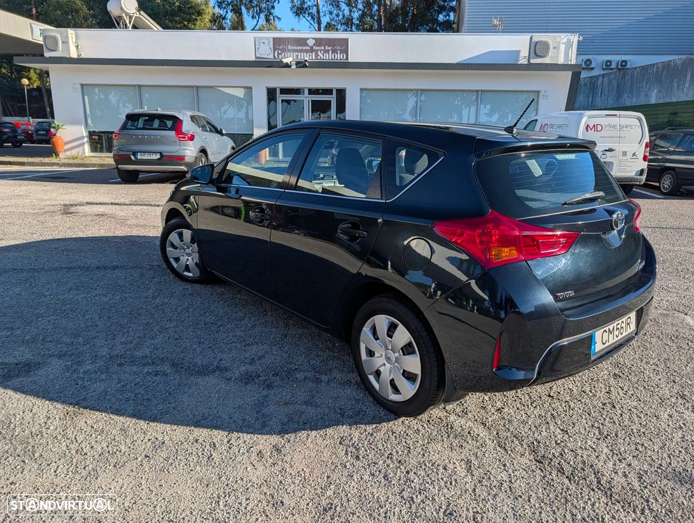 Toyota Auris - 23