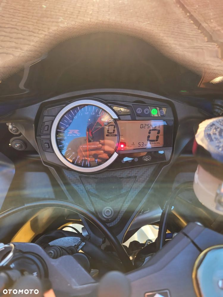 Suzuki GSX-R - 7