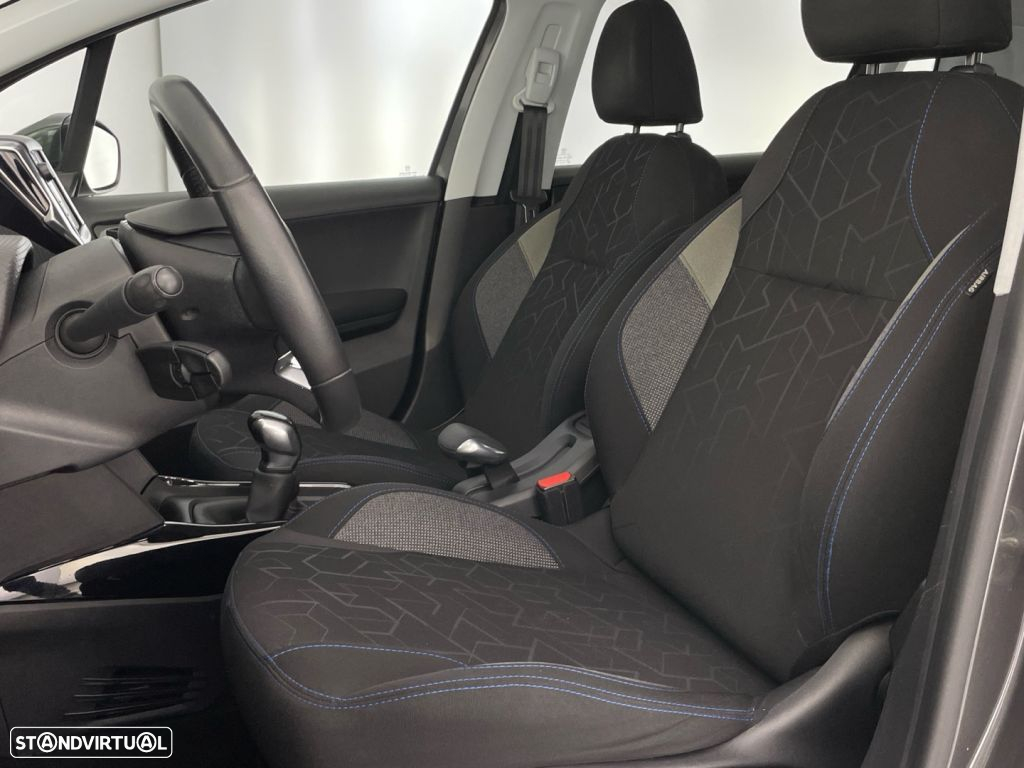 Peugeot 2008 1.5 BlueHDi Signature - 19