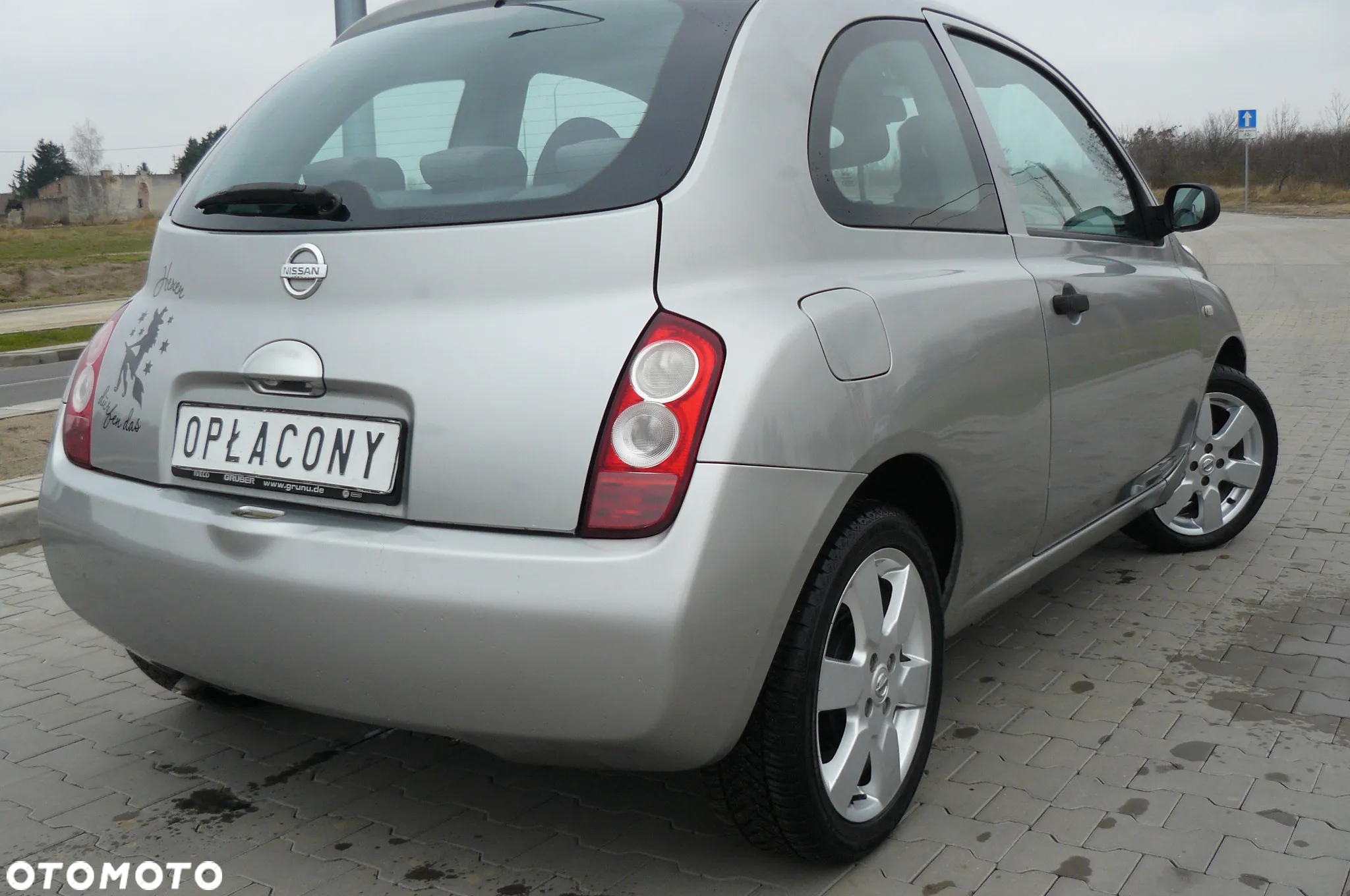 Nissan Micra - 4