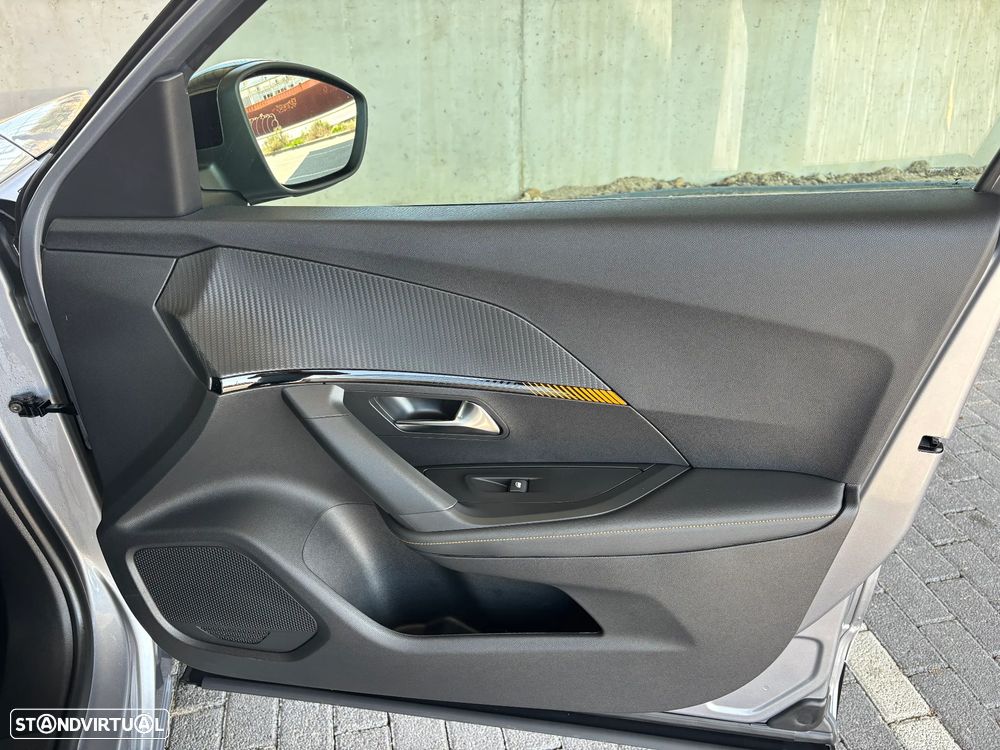 Peugeot e-2008 Allure Pack - 20