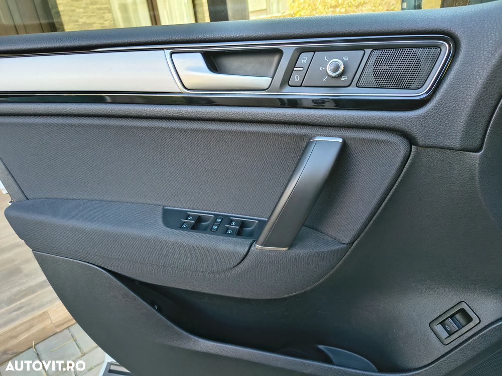 Volkswagen Touareg 3.0 V6 TDI BMT - 5