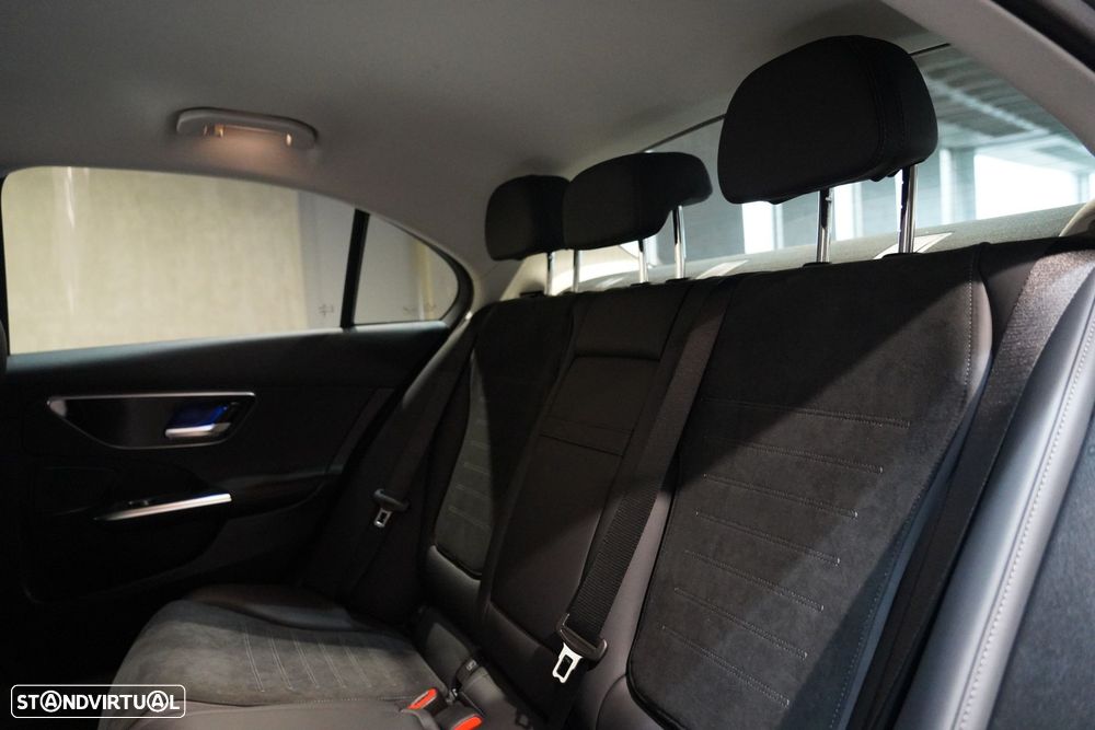 Mercedes-Benz C 300 d AMG Line - 29