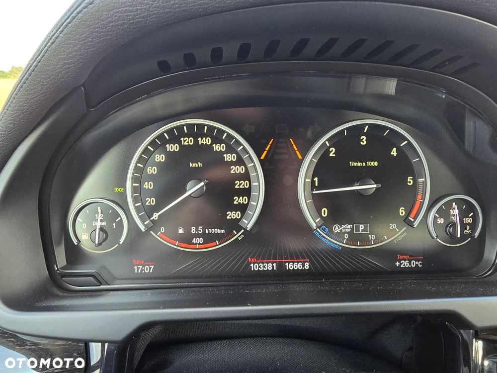 BMW X6 xDrive40d - 10