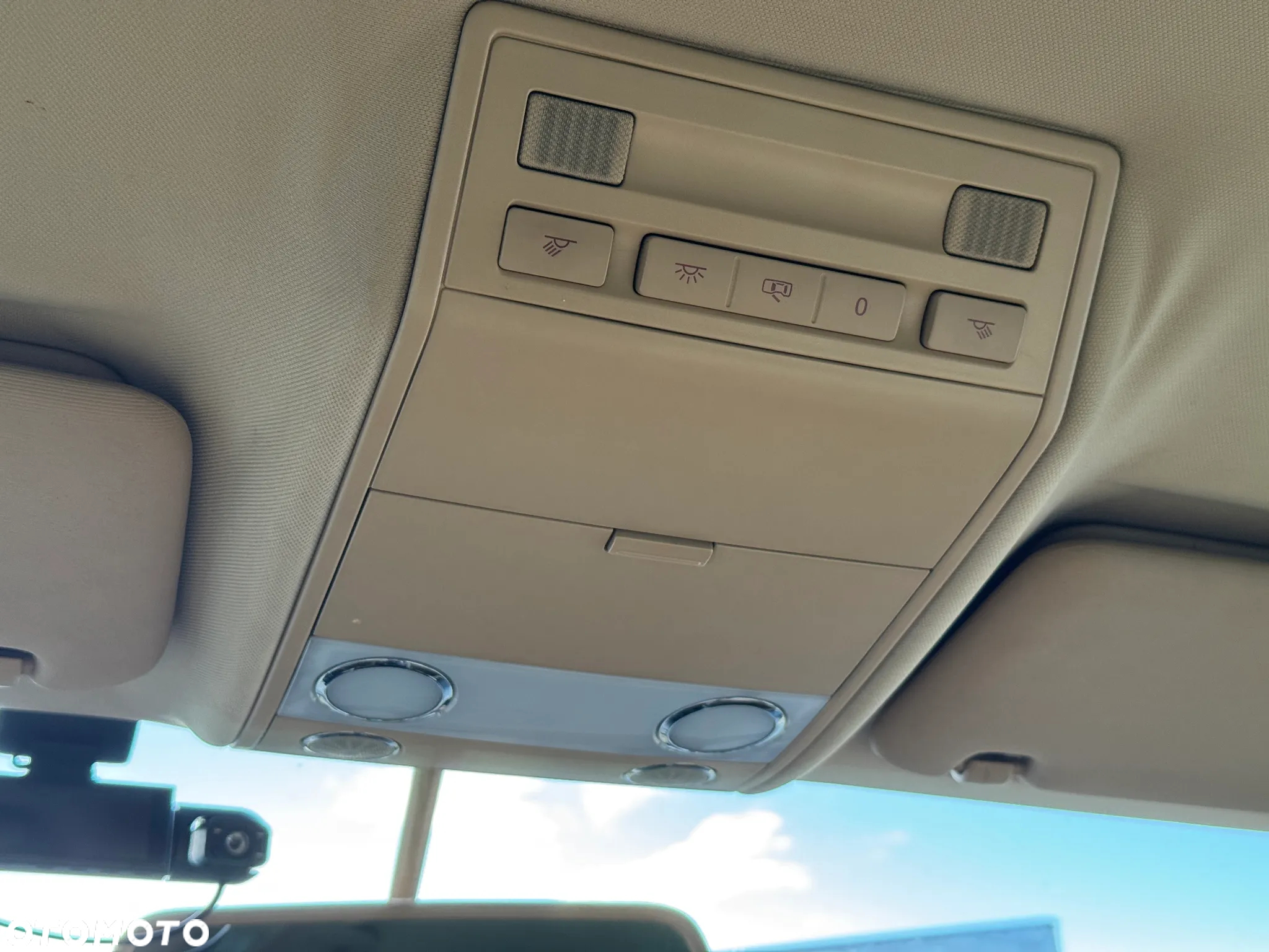 Volkswagen Touareg - 29