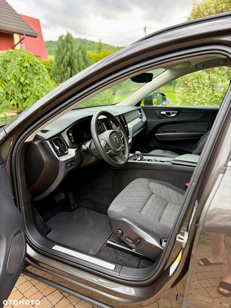 Volvo XC 60 B5 B AWD Geartronic Momentum Pro - 7