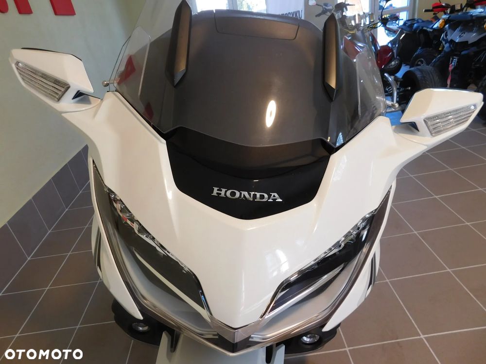 Honda GL - 10