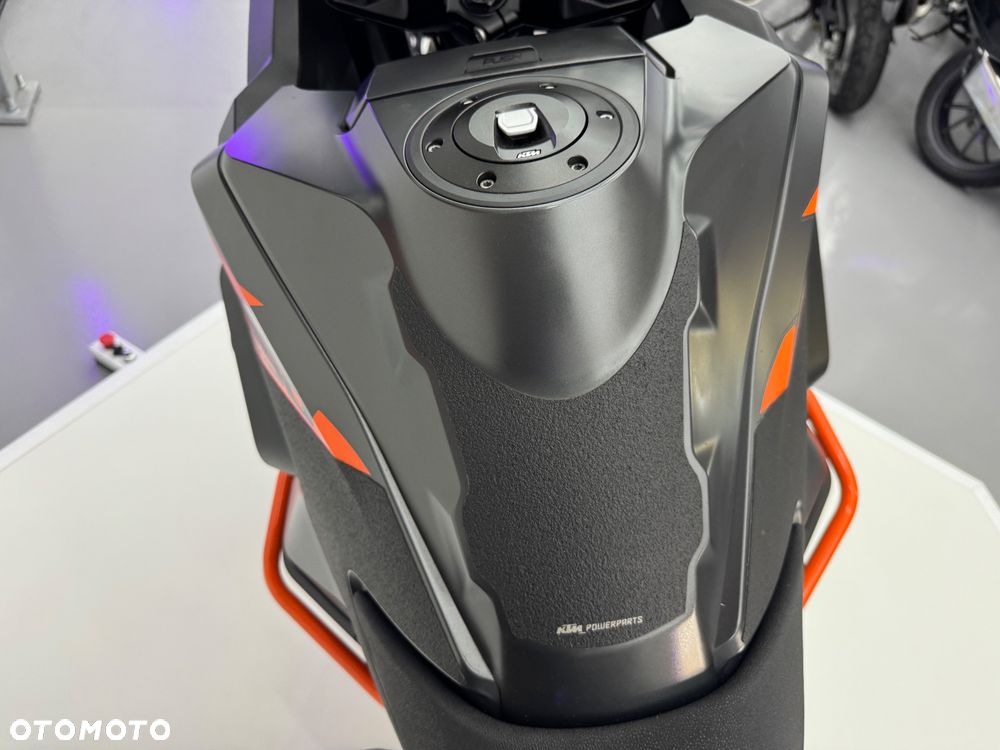 KTM Super Adventure - 34