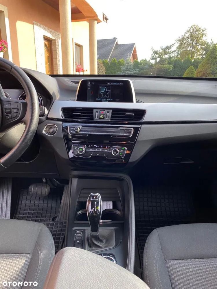 BMW X1 xDrive18d - 6
