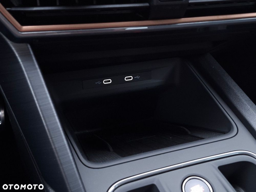 Cupra Formentor 1.4 e-Hybrid DSG - 22