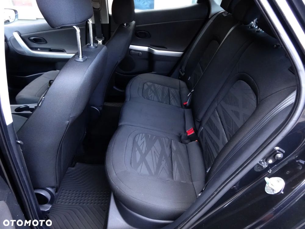 Kia Ceed 1.4 CVVT - 24