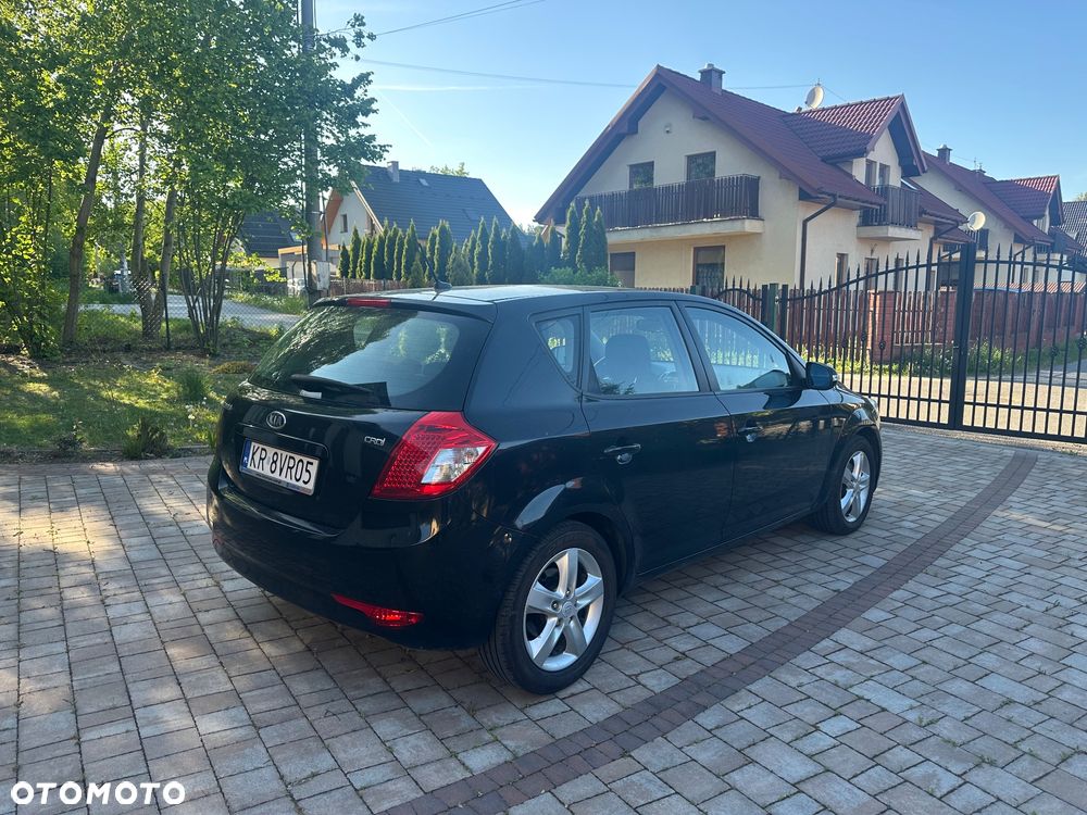Kia Ceed - 3