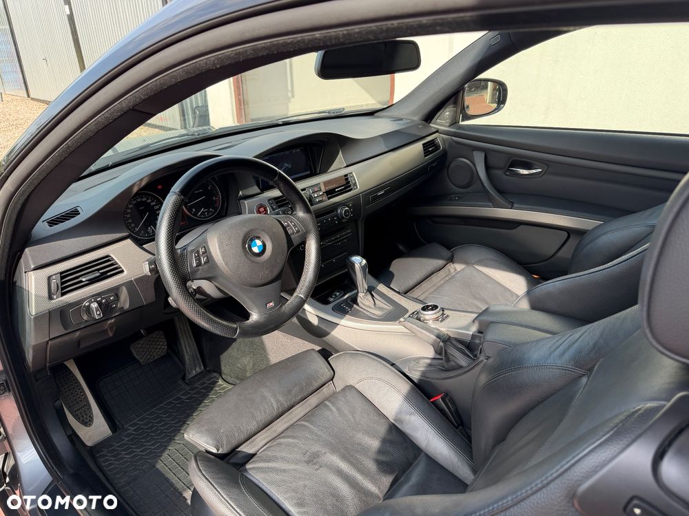 BMW Seria 3 330d xDrive - 15