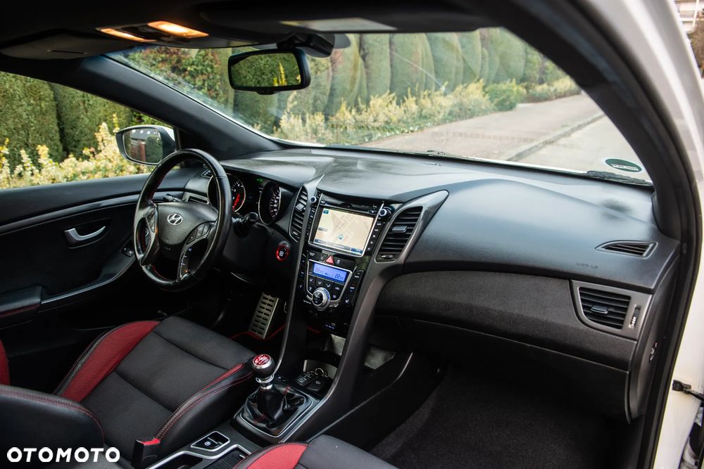 Hyundai i30 1.6 T GDI Turbo - 35