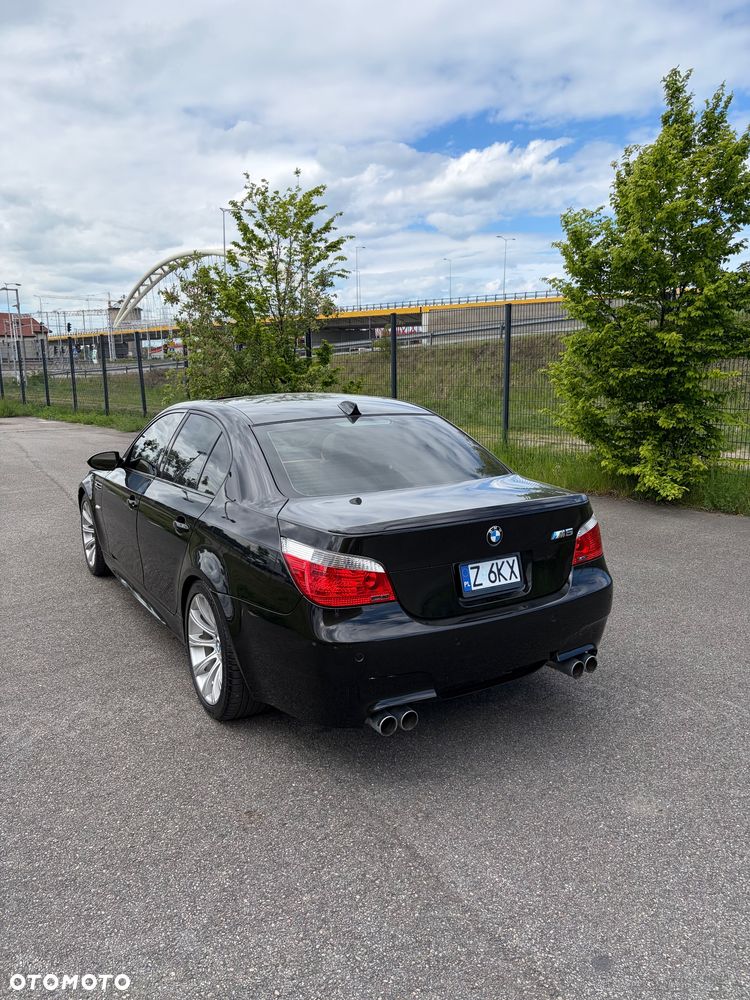 BMW M5 Standard - 4