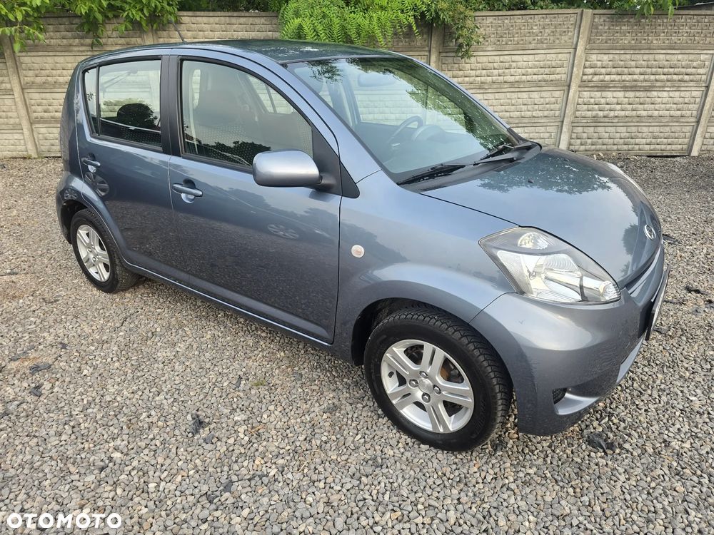 Daihatsu Sirion - 14