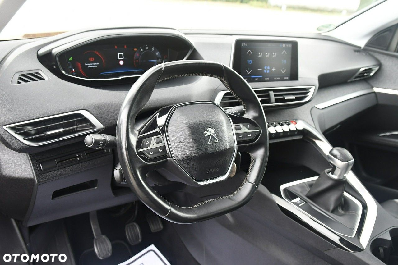 Peugeot 3008 - 16