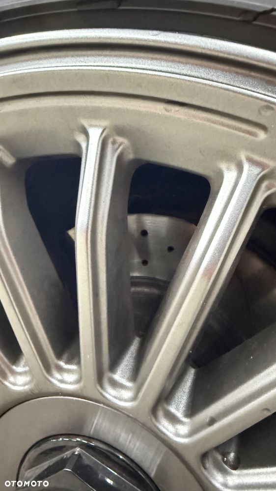 Mercedes-Benz Klasa E - 19