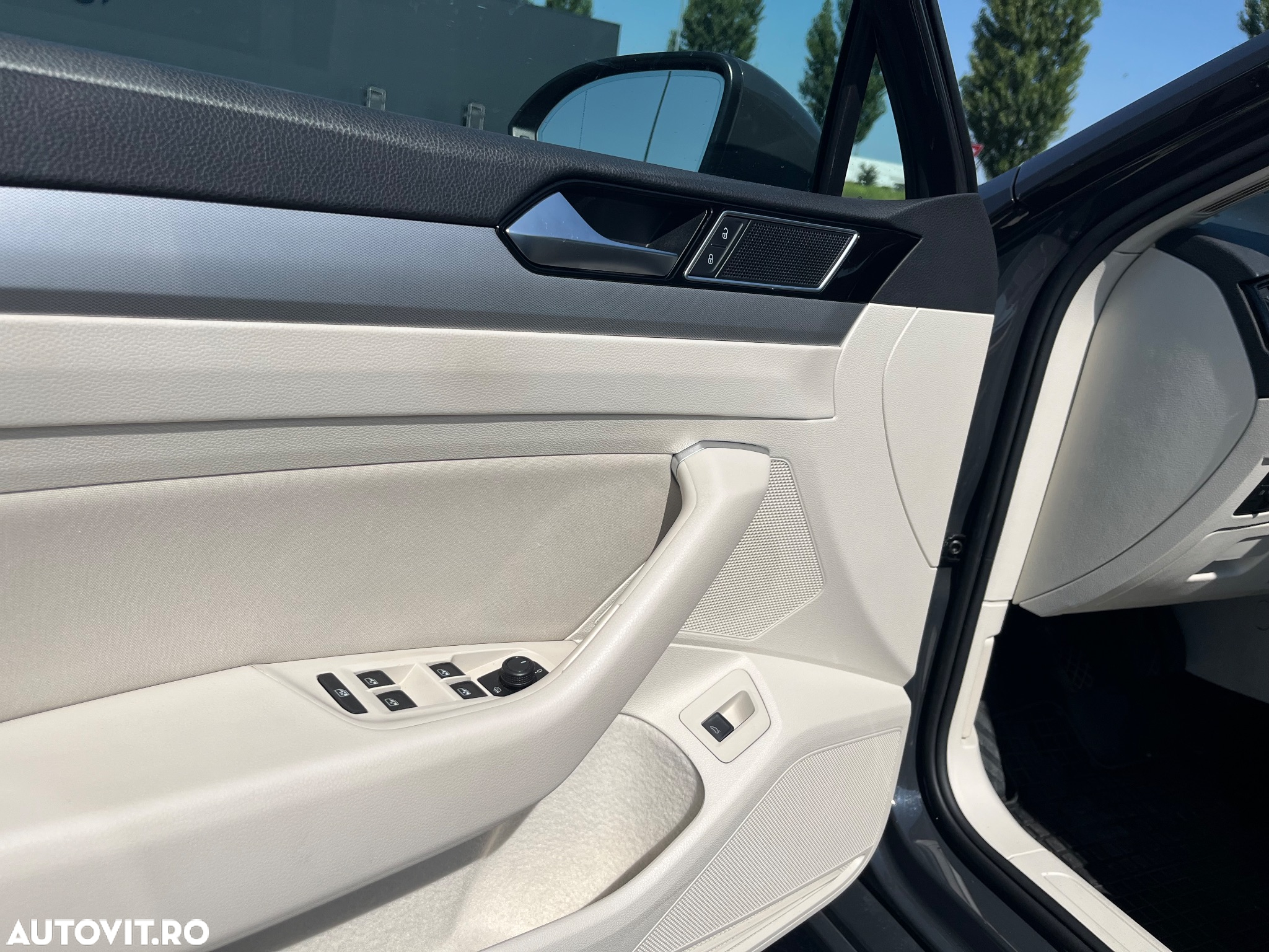 Volkswagen Passat 2.0 TDI Highline - 14