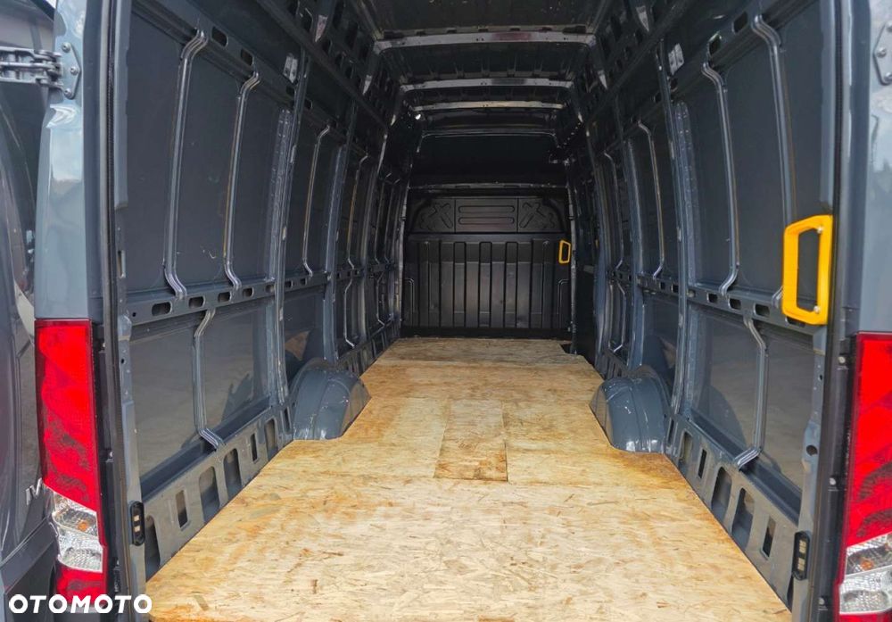 Iveco 35S18 - 36