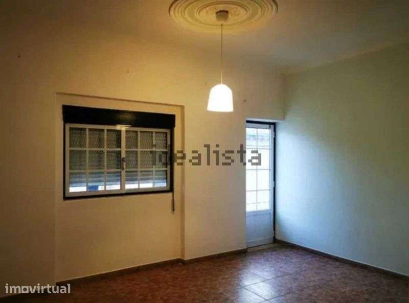 Moradia T2 Entretanto - Grande imagem: 2/4