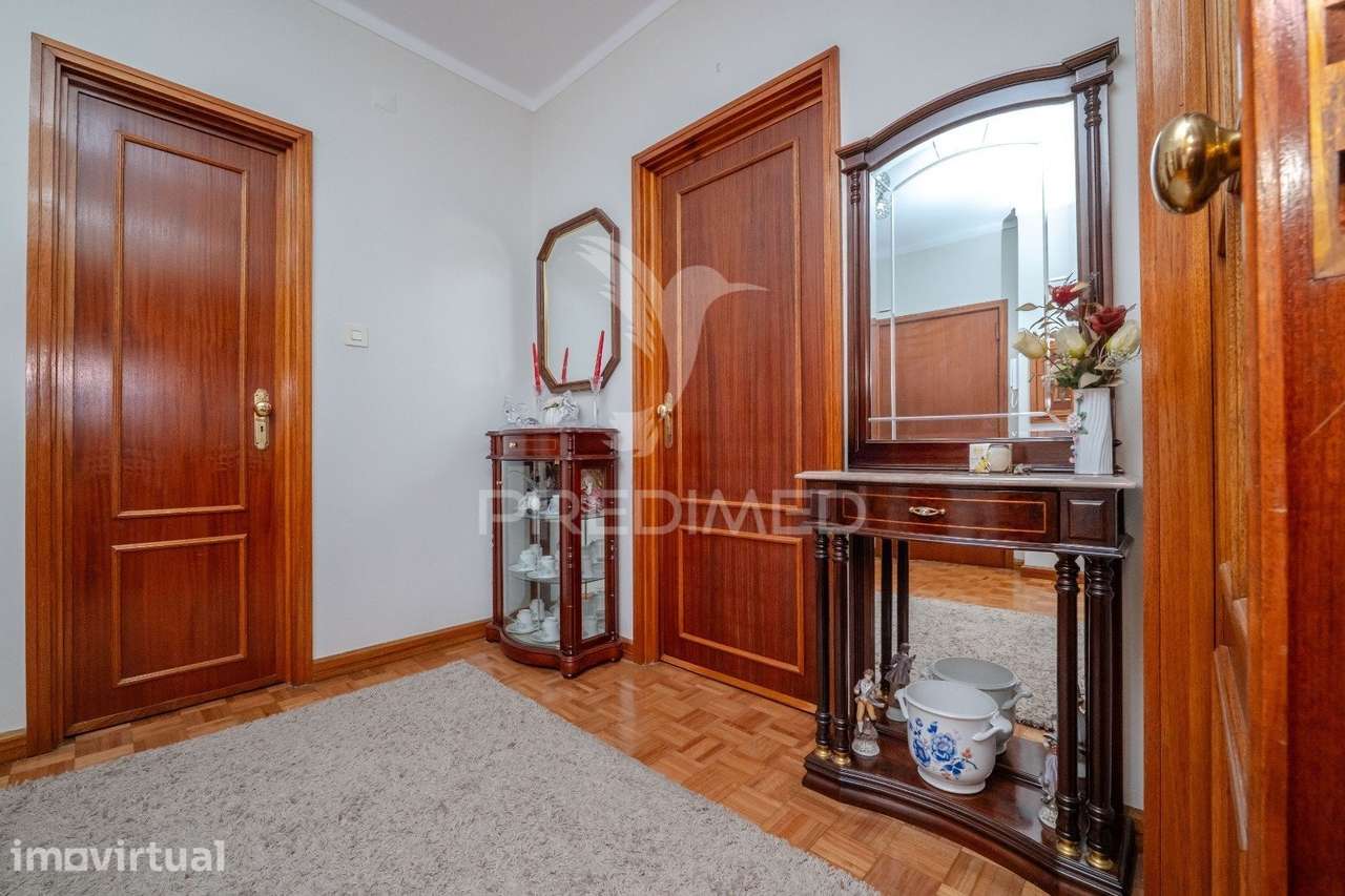 Apartamento tipologia T3 centro de Barcelos, junto ao IPCA - Grande imagem: 4/32