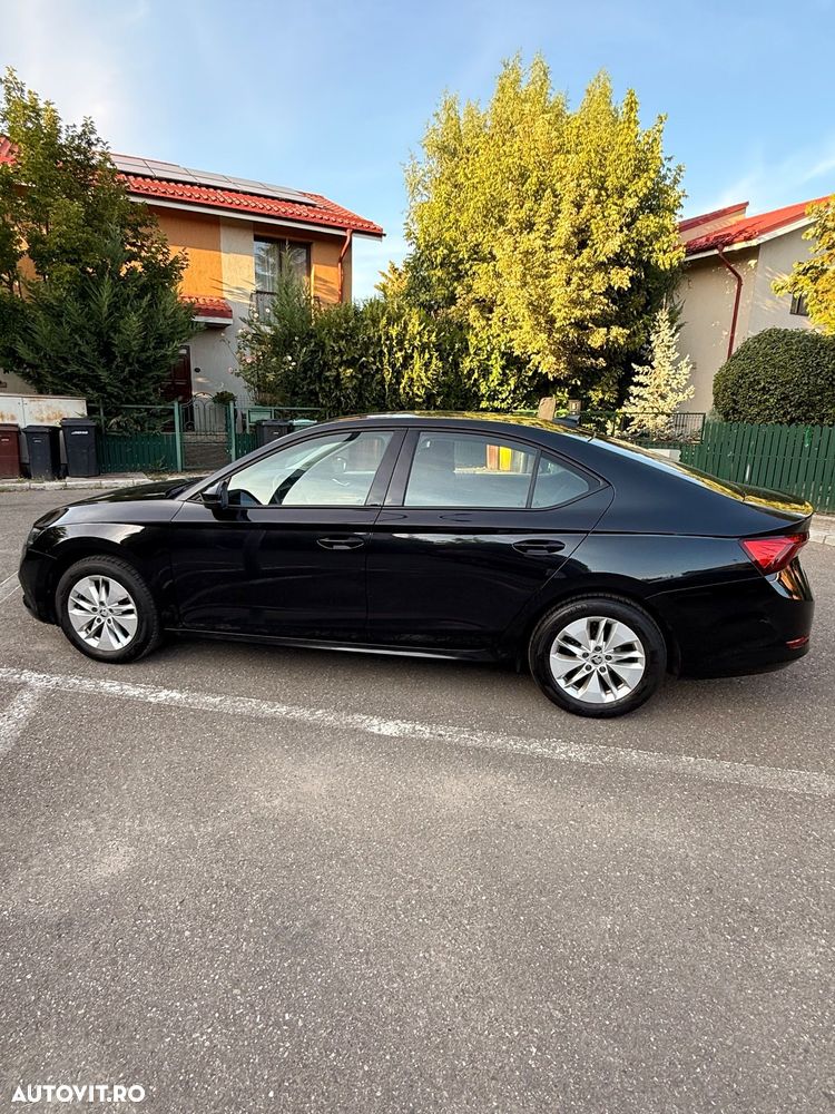 Skoda Octavia 2.0 TDI DSG Ambition - 6