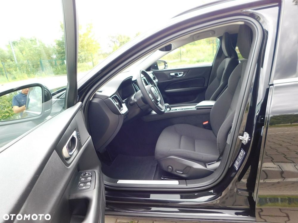 Volvo V60 B4 D Geartronic Momentum - 11