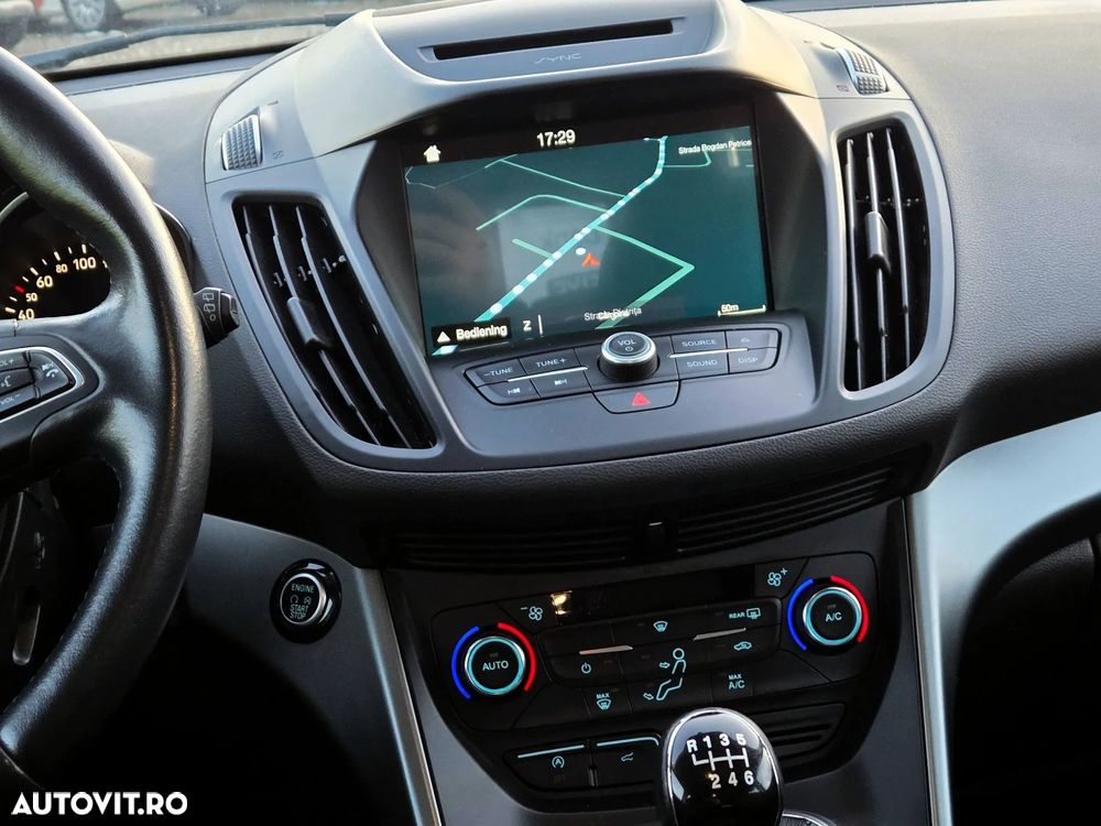 Ford Kuga 1.5 TDCi 2x4 Business Edition - 8