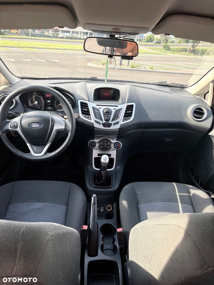 Ford Fiesta 1.4 TDCi Ambiente - 4
