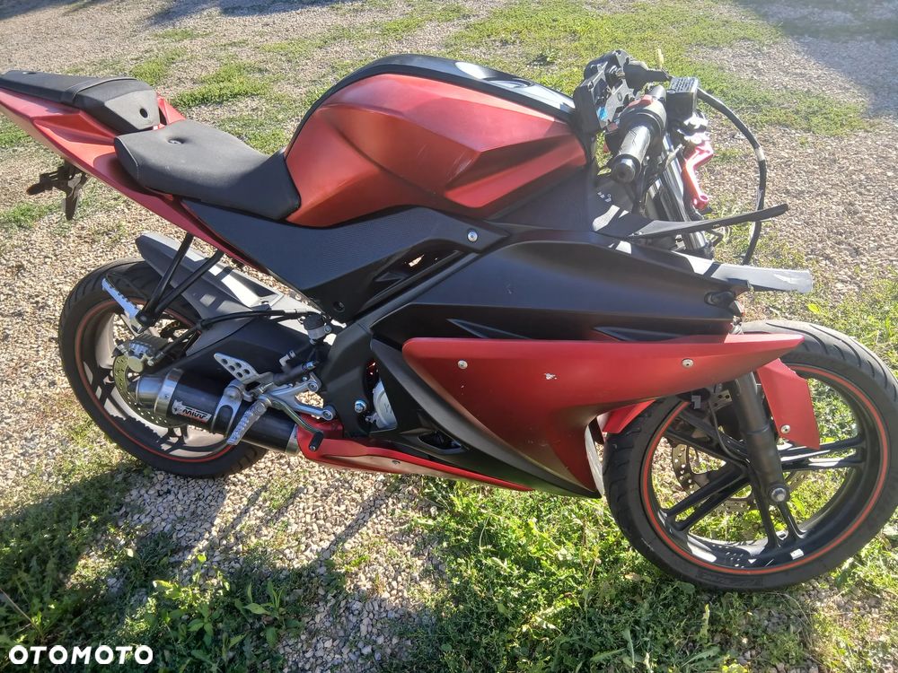 Yamaha YZF - 2