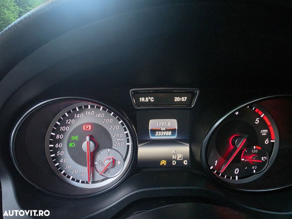 Mercedes-Benz CLA 220 d Aut. - 14