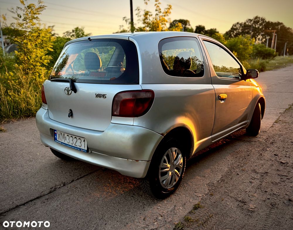 Toyota Yaris 1.0 Terra - 4