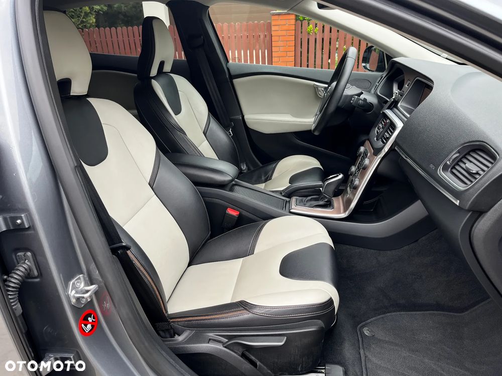 Volvo V40 Cross Country D3 Drive-E SCR Summum - 20
