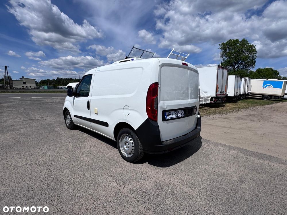 Fiat Doblo / Chłodnia / Zarejestrowany (318) - 6