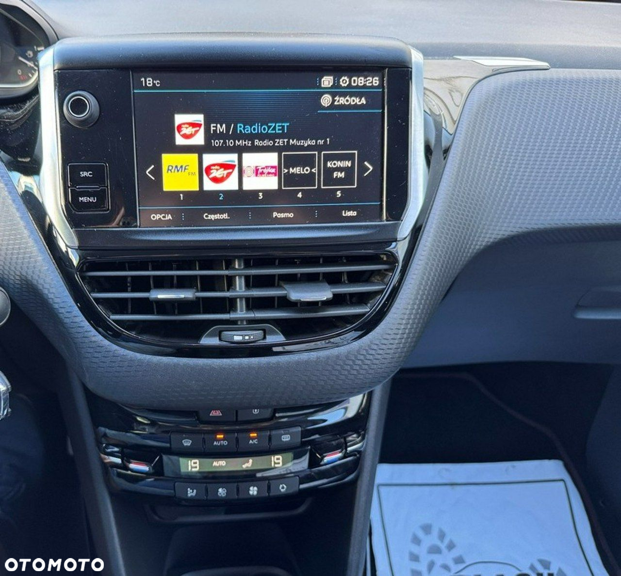 Peugeot 2008 - 10