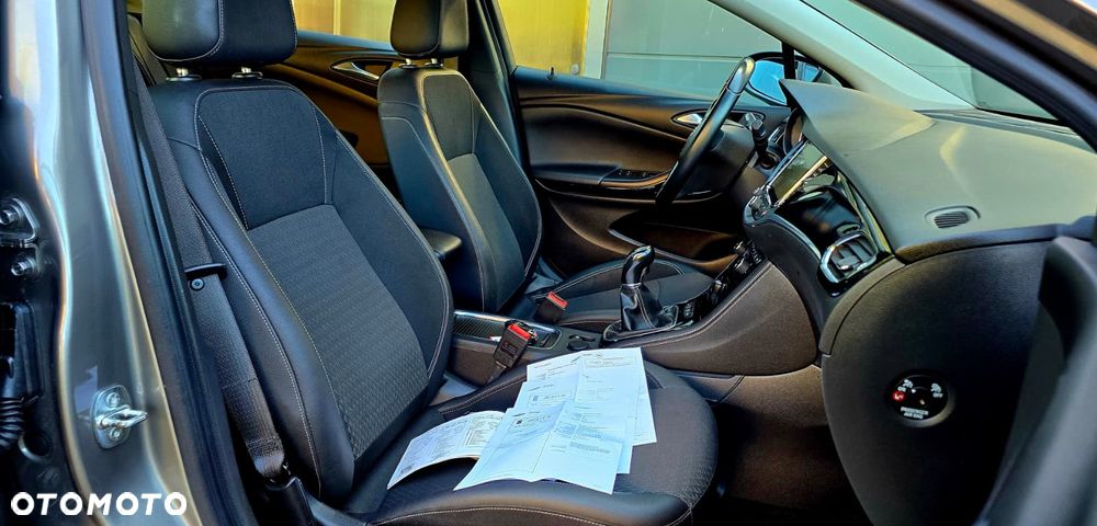 Opel Astra 1.4 Turbo Dynamic - 28
