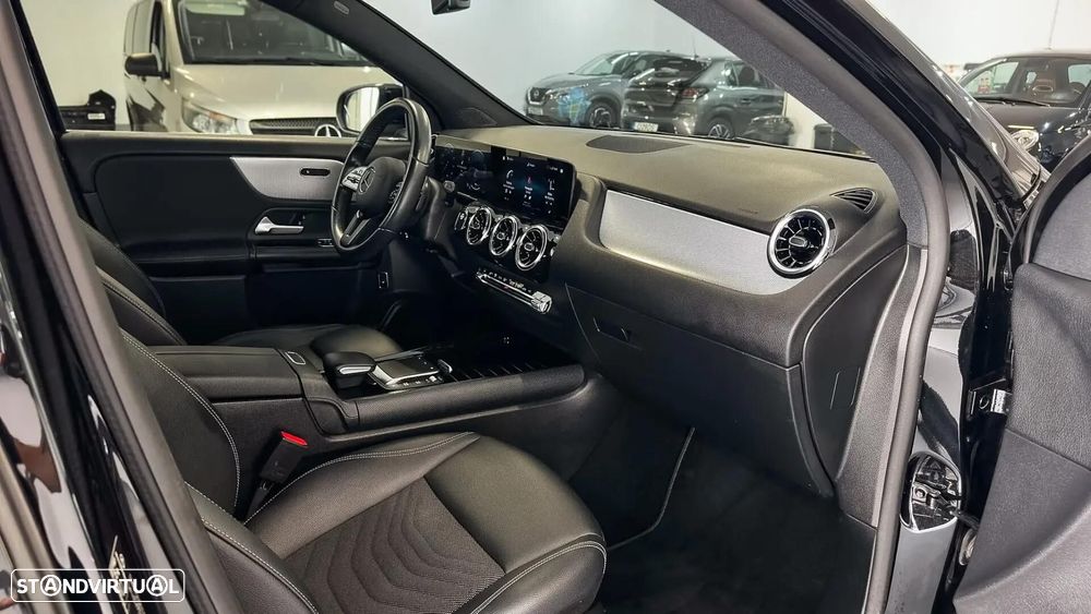 Mercedes-Benz GLA 250 - 21