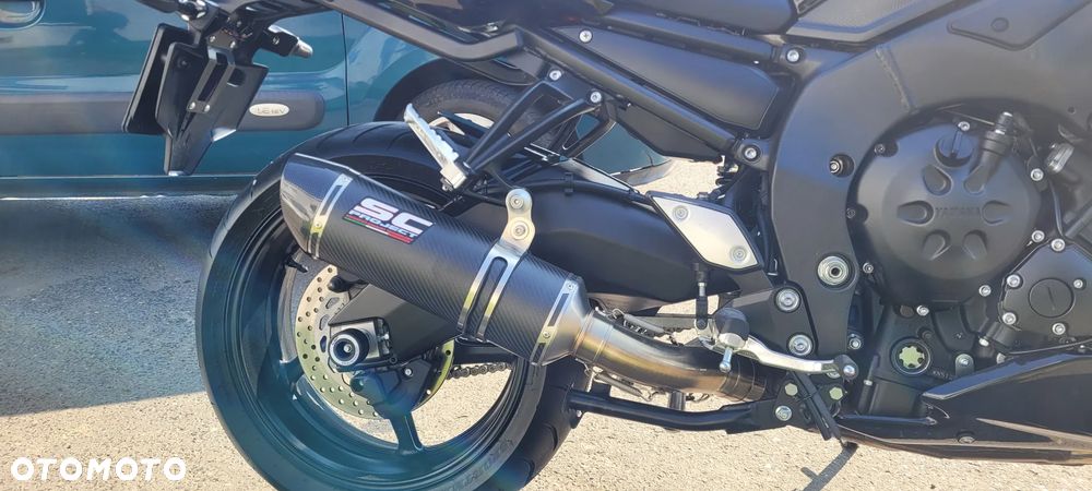 Yamaha FZ - 19