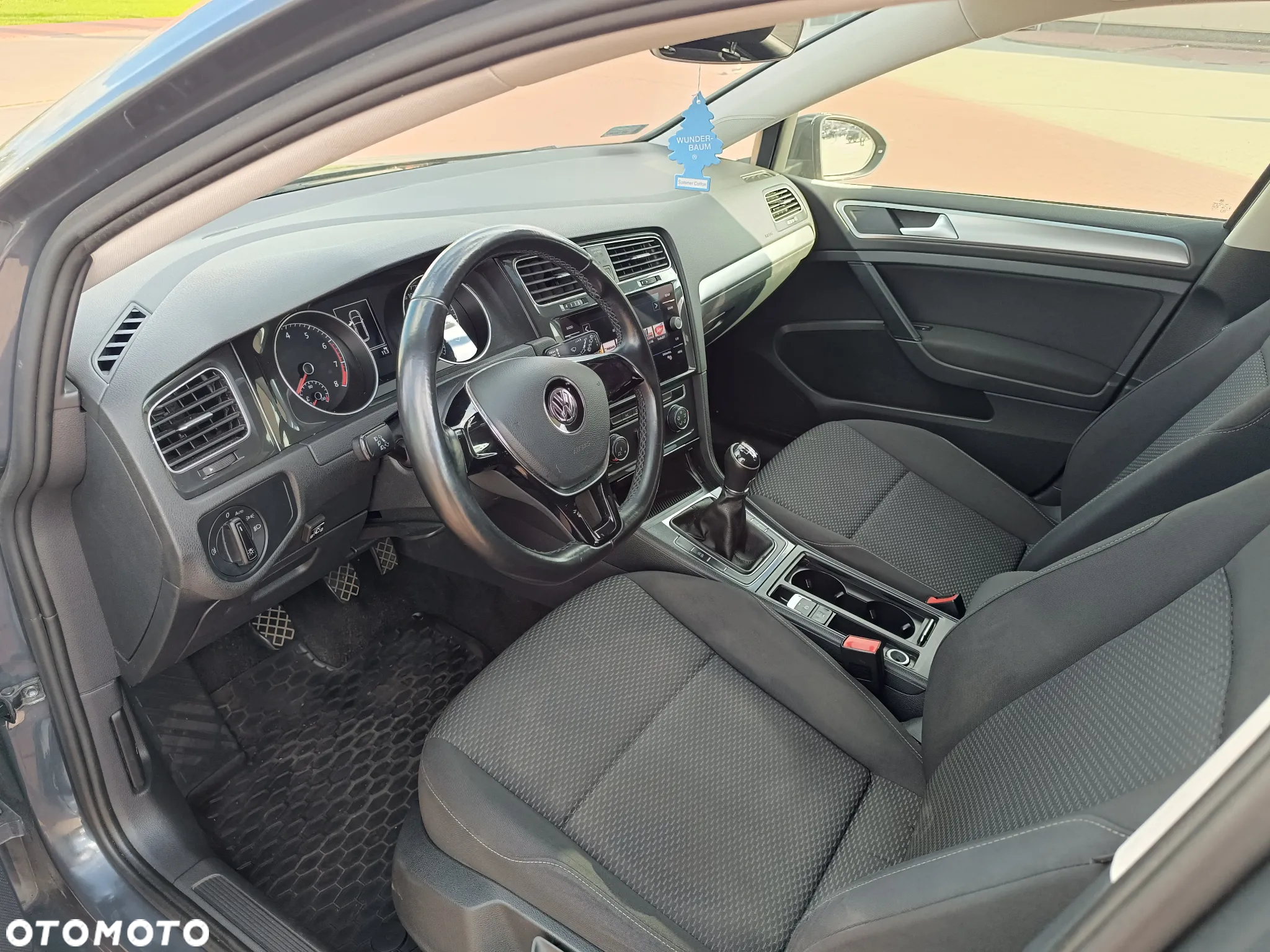 Volkswagen Golf VII 1.0 TSI BMT Trendline - 6